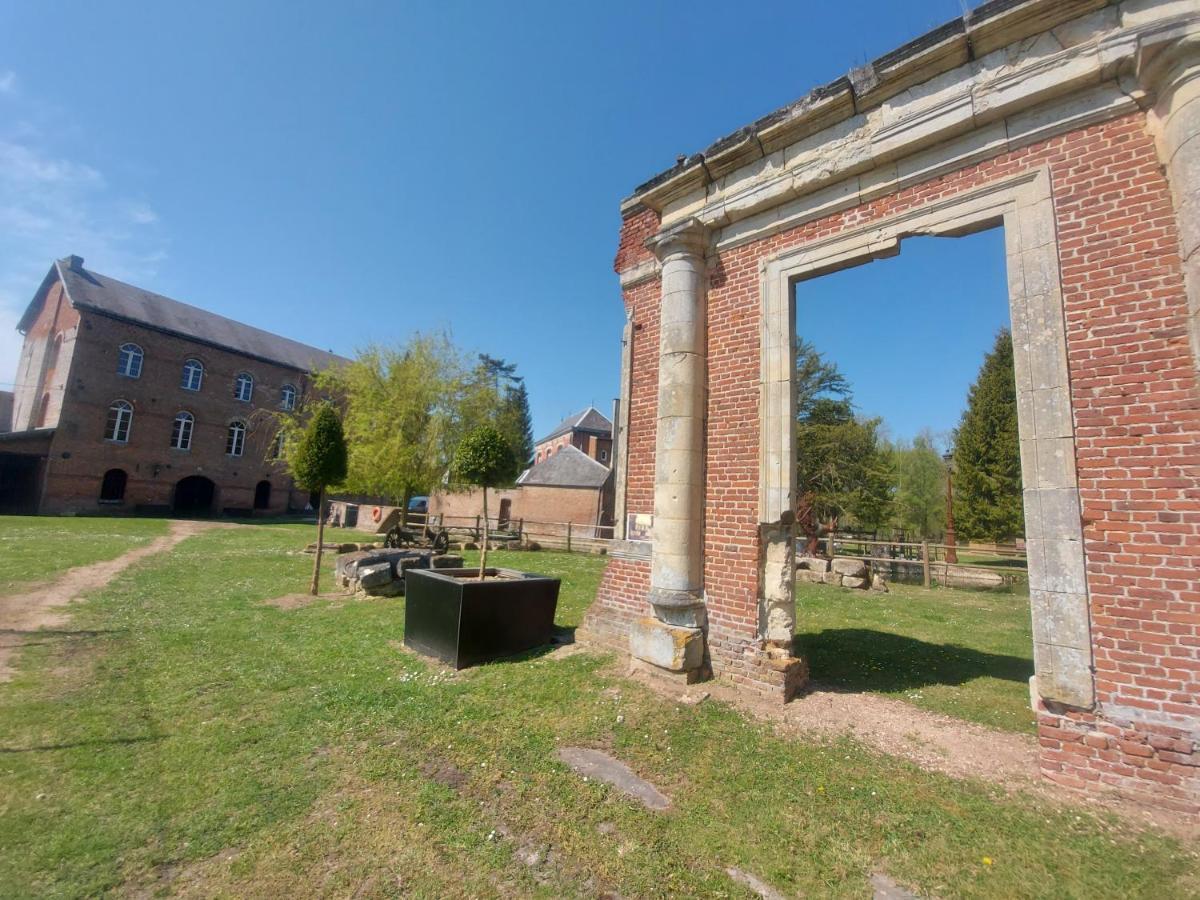 Domaine De Senercy Sery-les-Mezieres Exterior foto